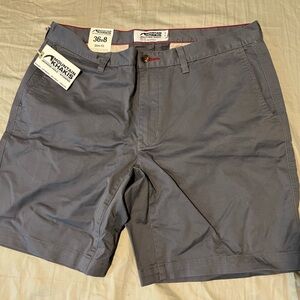 Mountain Khakis Chino short slim fit -out of Jackson Hole, Wyoming- size 36”x8